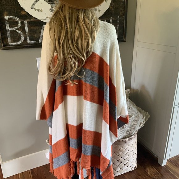 New Western Stripe Fringe Poncho Blanket Cardigan Sweater - Picture 6 of 9